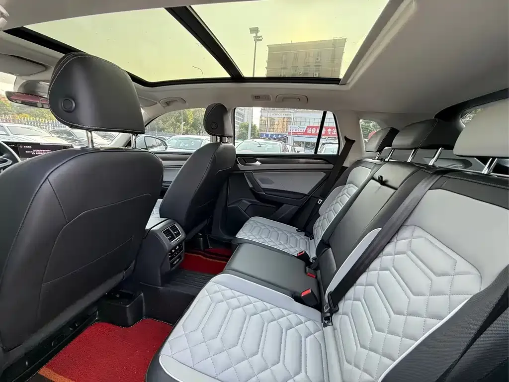Volkswagen Tayron 2023 из CN, фото 9