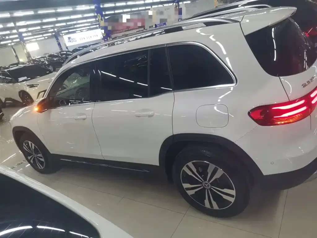 Mercedes-Benz GLB 2023 из CN, фото 5