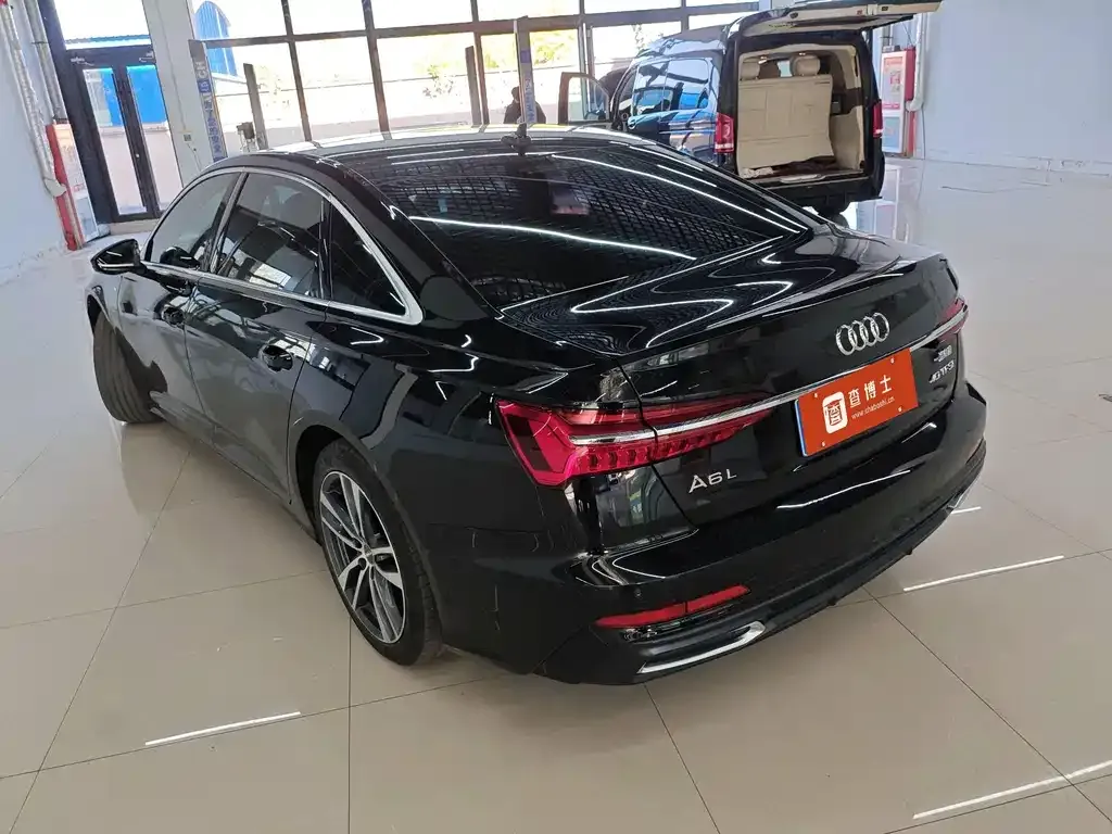 Audi A6L 2021 из CN, фото 3