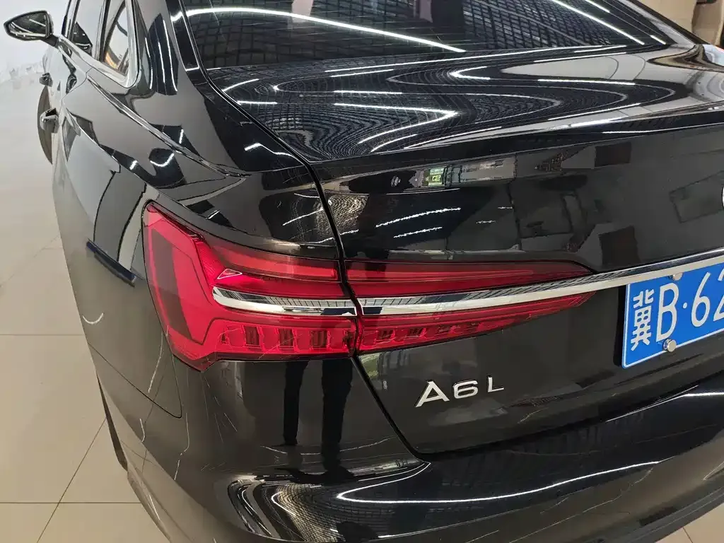Audi A6L 2021 из CN, фото 8