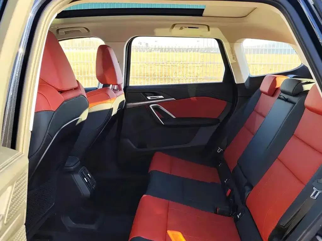 BMW X1 2025 из CN, фото 4