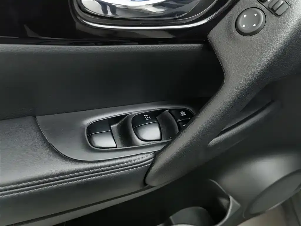 Nissan X-Trail 2023 из CN, фото 9