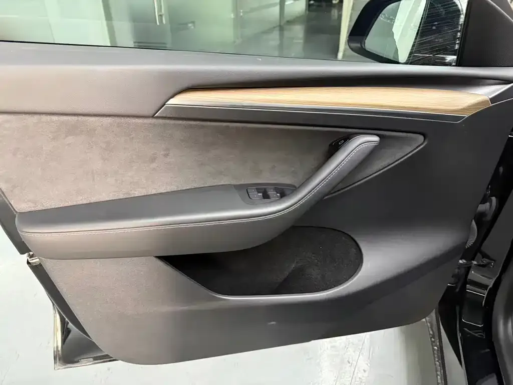 Tesla Model Y 2022 из CN, фото 8