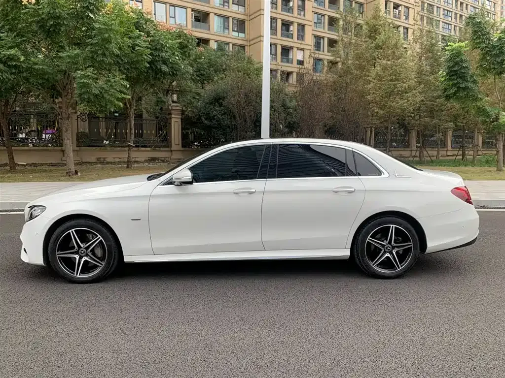 Mercedes-Benz E-Class 2021 из CN, фото 7