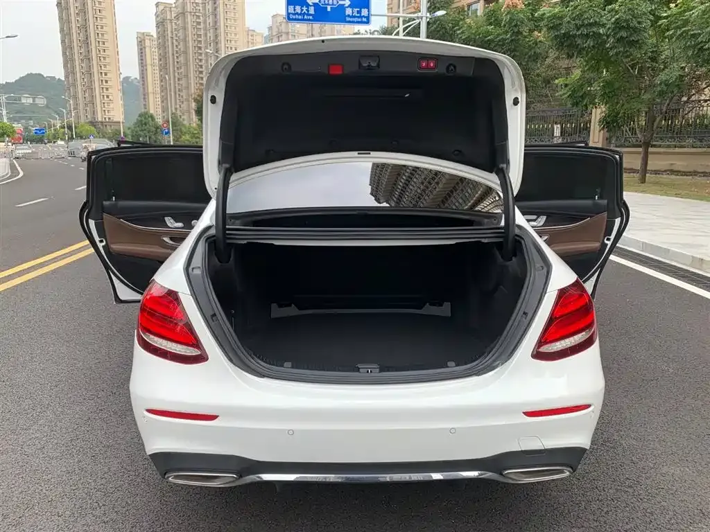Mercedes-Benz E-Class 2021 из CN, фото 8