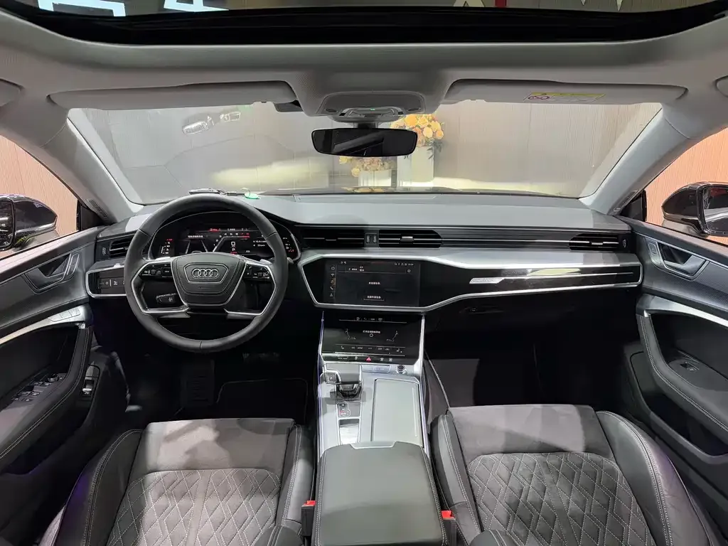 Audi A7L 2025 из CN, фото 6