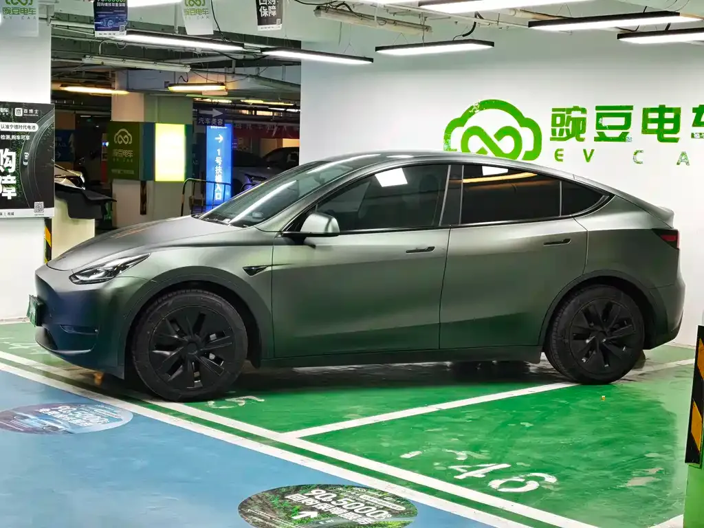 Tesla Model Y 2021 из CN, фото 2