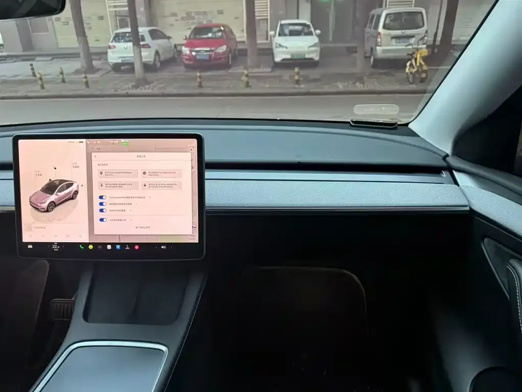 Tesla Model Y 2024 из CN, фото 10