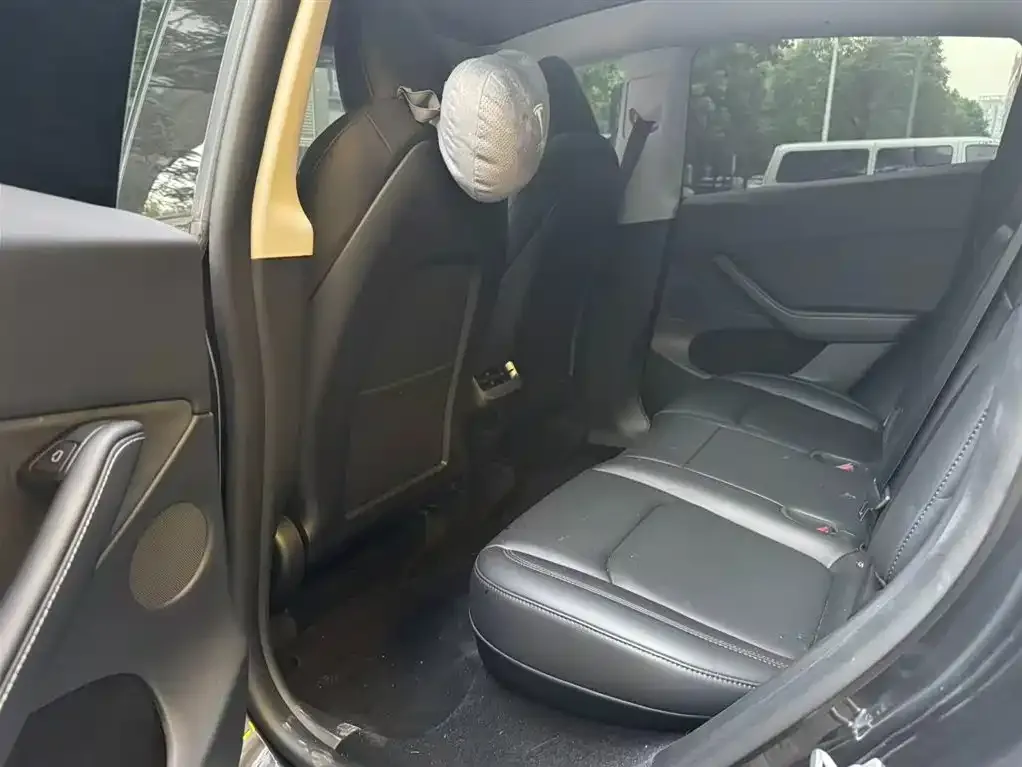 Tesla Model Y 2024 из CN, фото 7