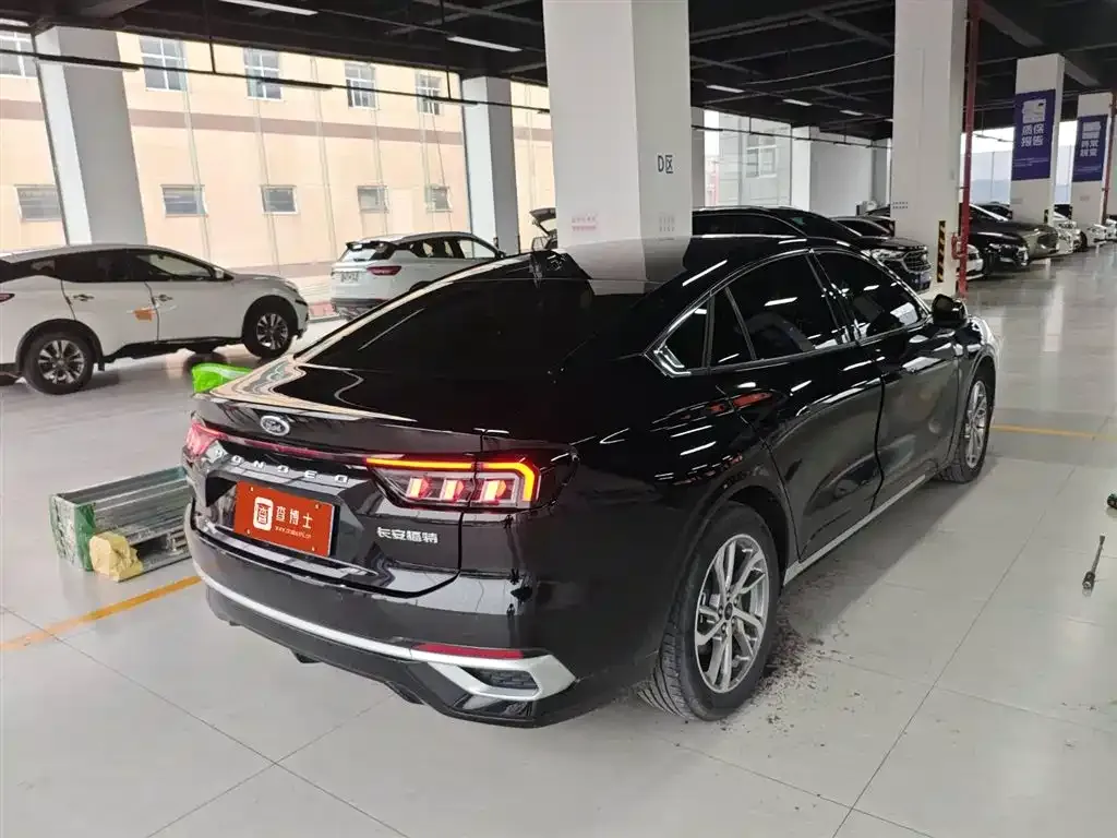 Ford Mondeo 2023 из CN, фото 4