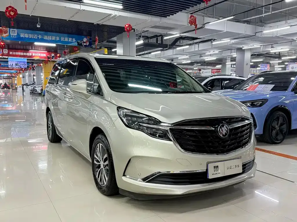 Buick GL8 2022 из CN, фото 3