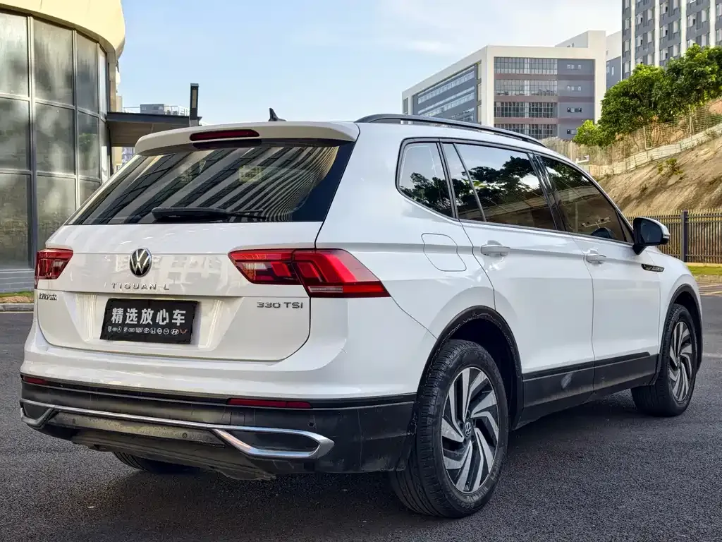 Volkswagen Tiguan L 2022 из CN, фото 4