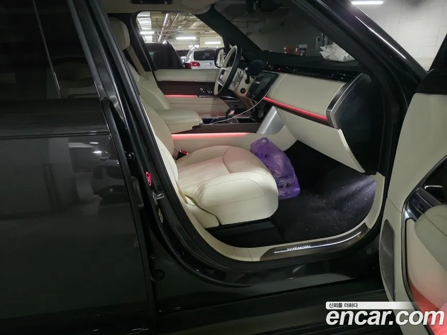 Land Rover Range Rover 2023 из KR, фото 10