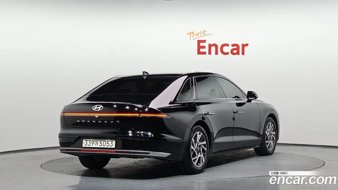 Hyundai Grandeur 2023 из KR, фото 2