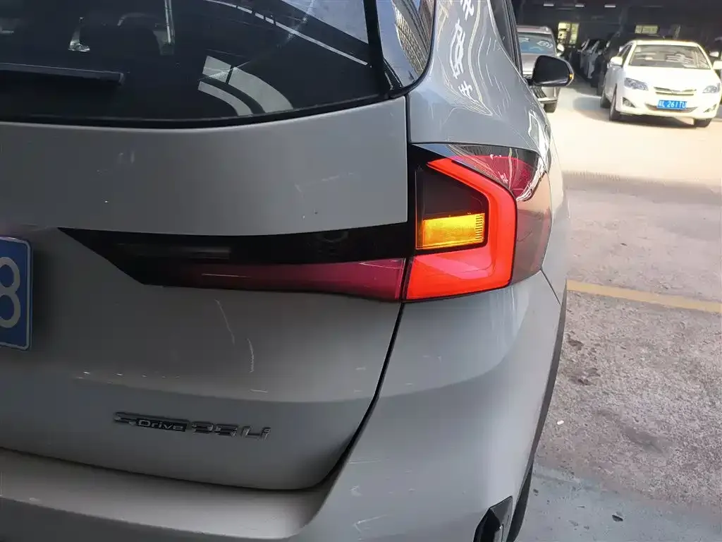 BMW X1 2024 из CN, фото 8