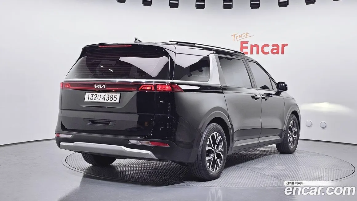 Kia Carnival 2023 из KR, фото 2