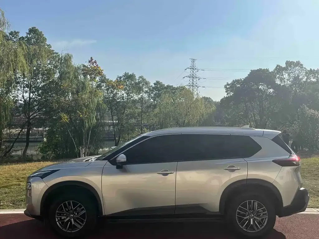 Nissan X-Trail 2021 из CN, фото 3