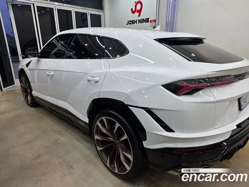 Lamborghini Urus 2024 из KR, фото 3