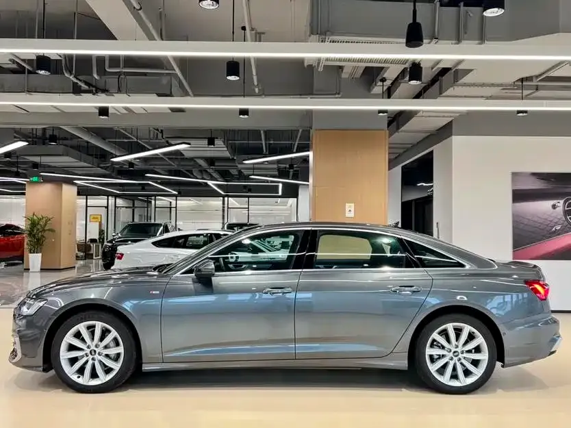 Audi A6L 2024 из CN, фото 3