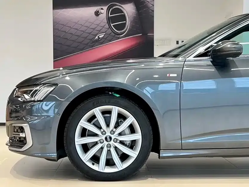 Audi A6L 2024 из CN, фото 4