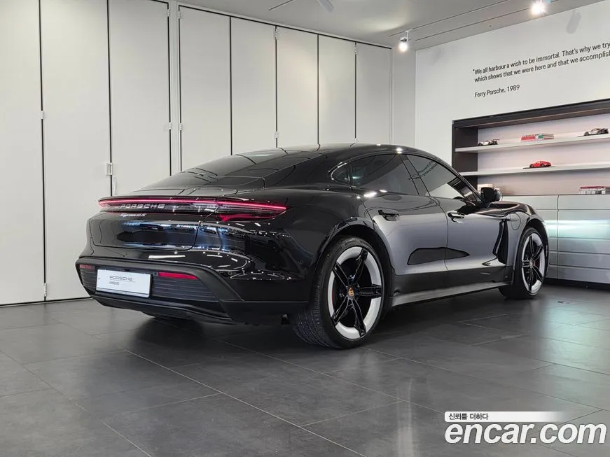 Porsche Taycan 2025 из KR, фото 2