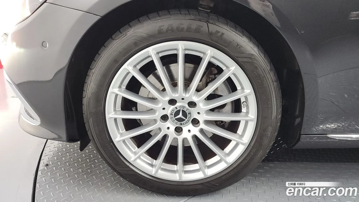 Mercedes-Benz E-Class 2022 из KR, фото 5