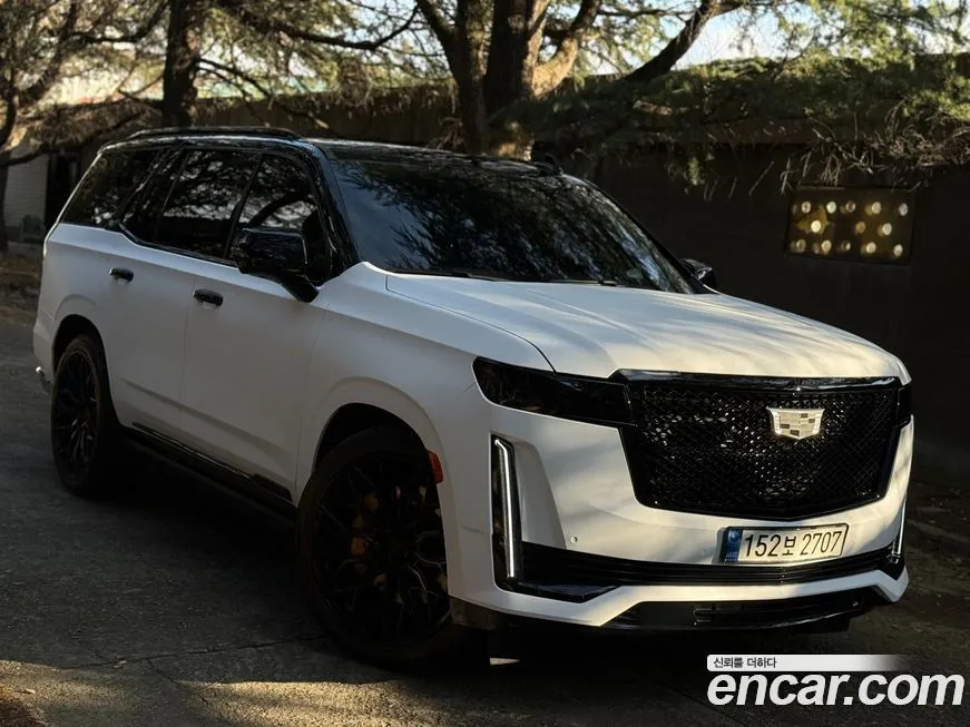 Cadillac Escalade 2023 из KR, фото 3