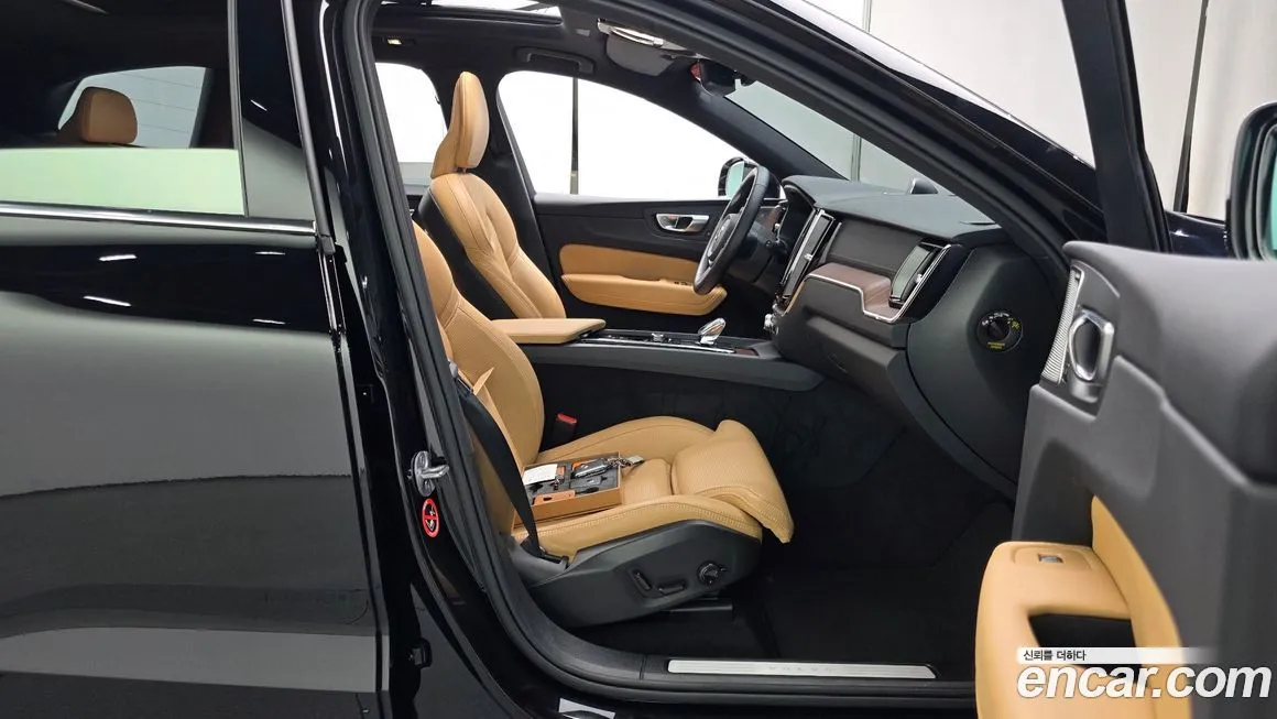 Volvo XC60 2025 из KR, фото 10