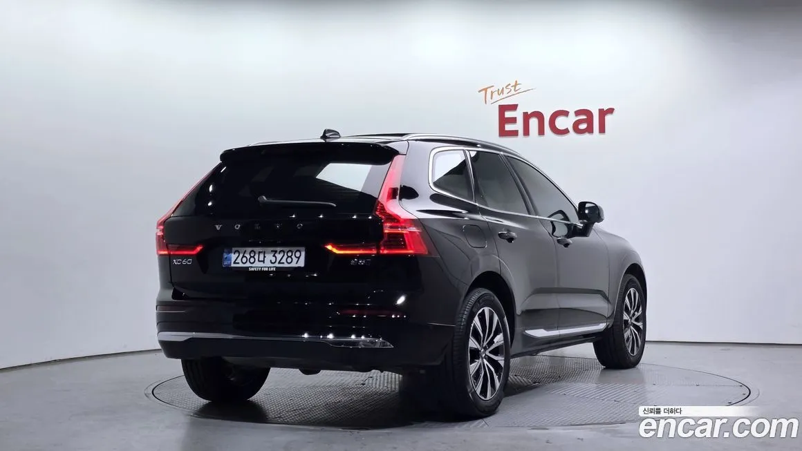 Volvo XC60 2025 из KR, фото 2