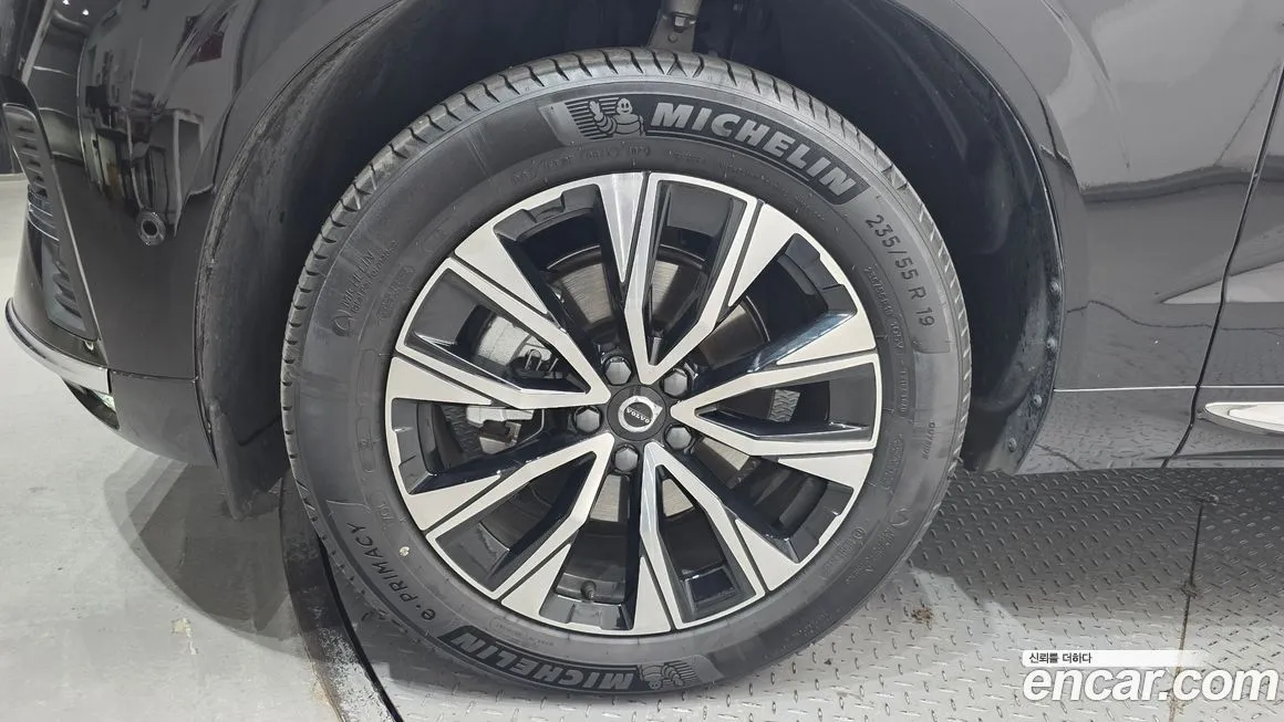 Volvo XC60 2025 из KR, фото 5