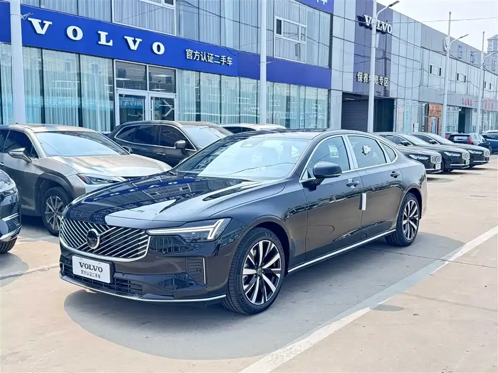 Volvo S90 2025 из CN, фото 1