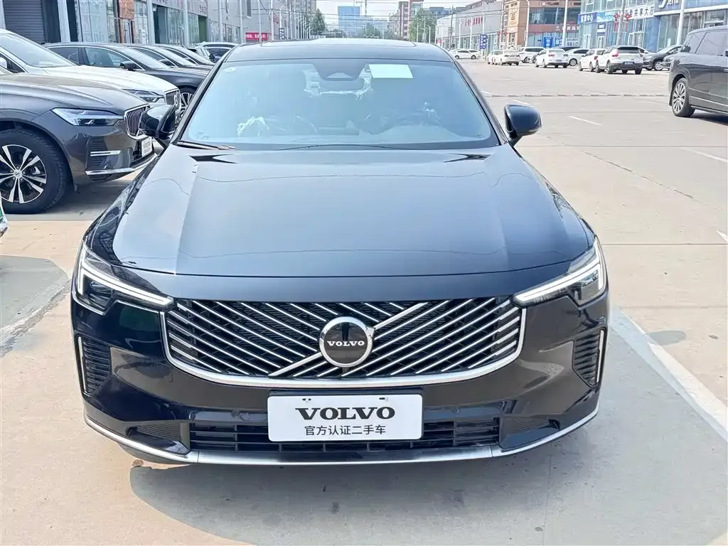 Volvo S90 2025 из CN, фото 2
