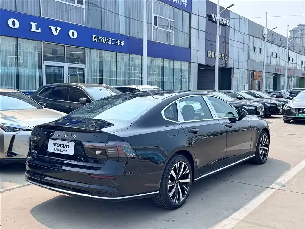 Volvo S90 2025 из CN, фото 5