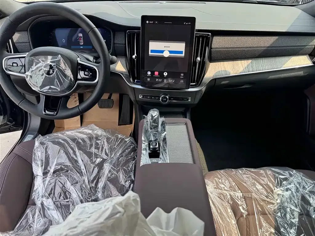 Volvo S90 2025 из CN, фото 6
