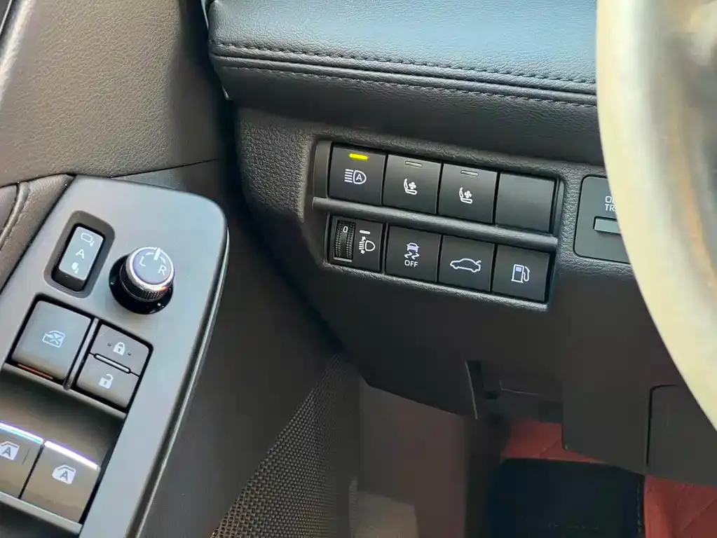 Toyota Avalon 2023 из CN, фото 9
