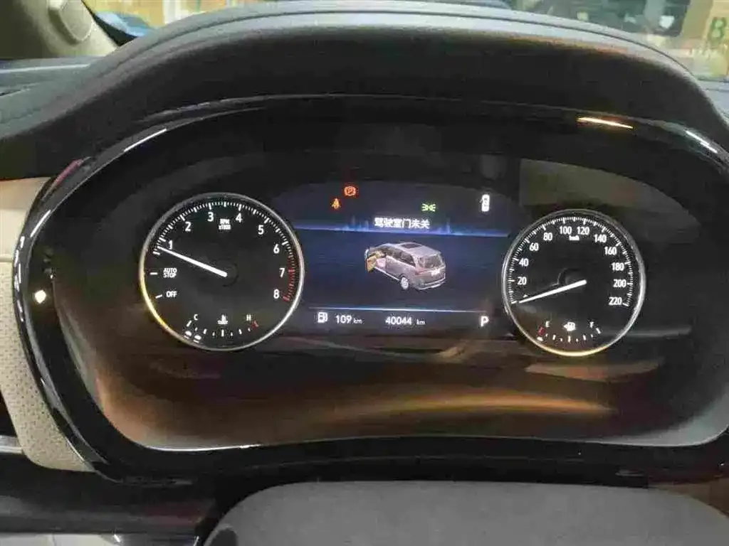Buick GL8 2023 из CN, фото 5
