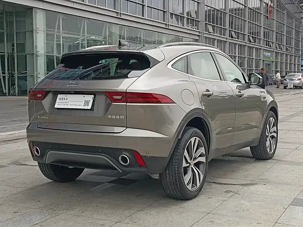 Jaguar E-PACE 2023 из CN, фото 8
