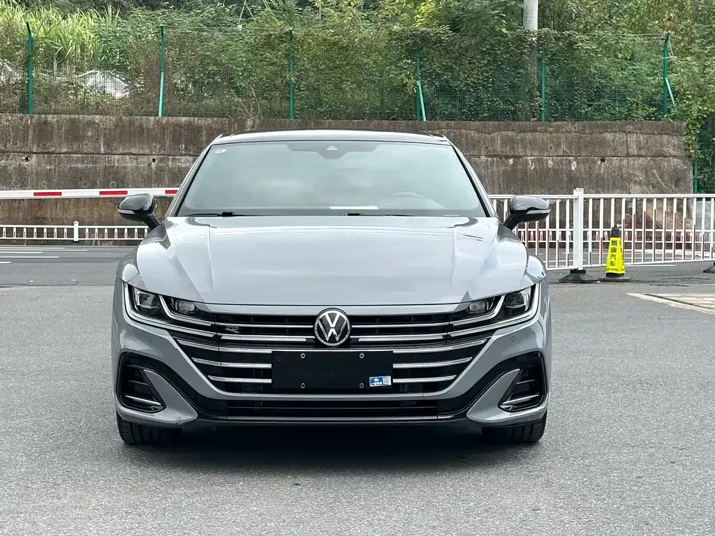 Volkswagen CC 2022 из CN, фото 2