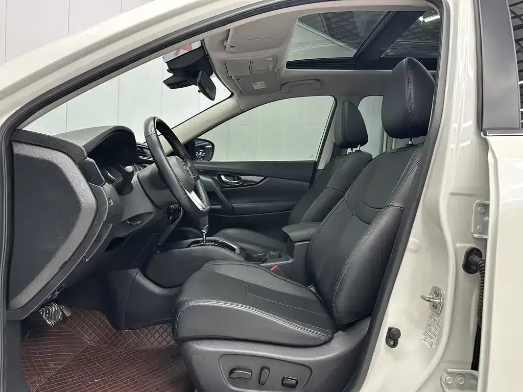 Nissan X-Trail 2023 из CN, фото 4