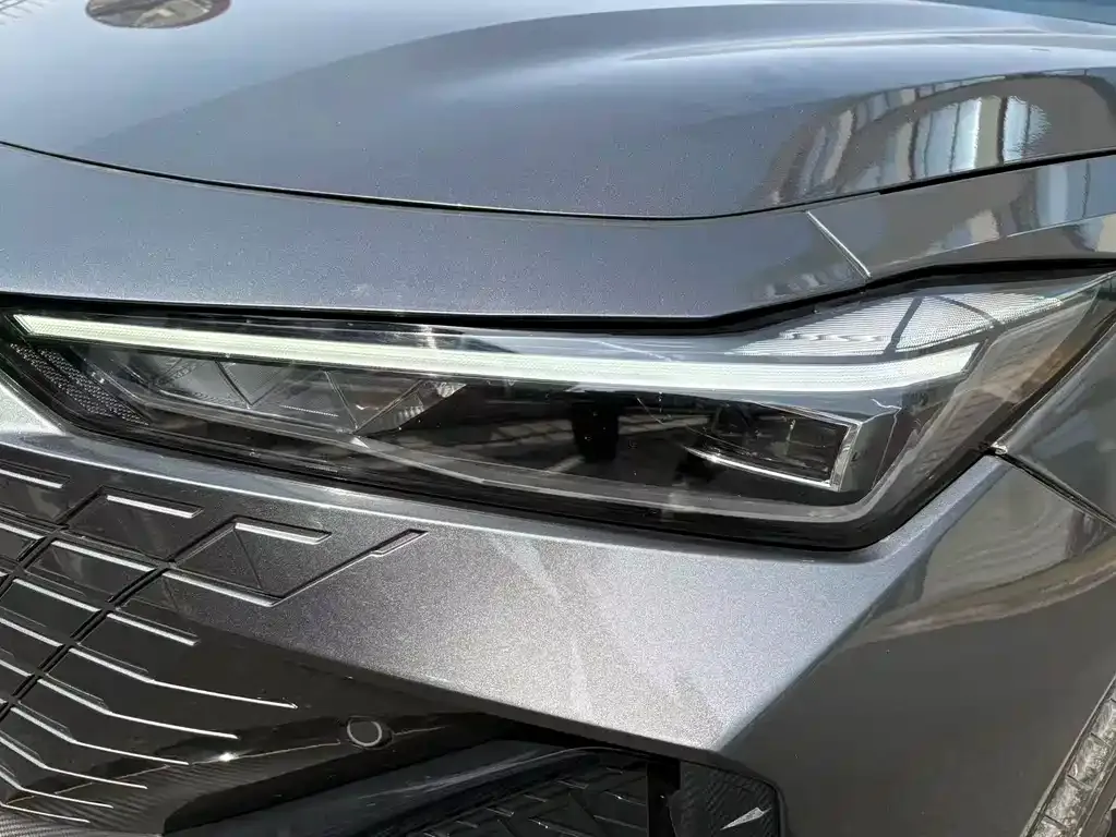Changan UNI-V 2023 из CN, фото 4