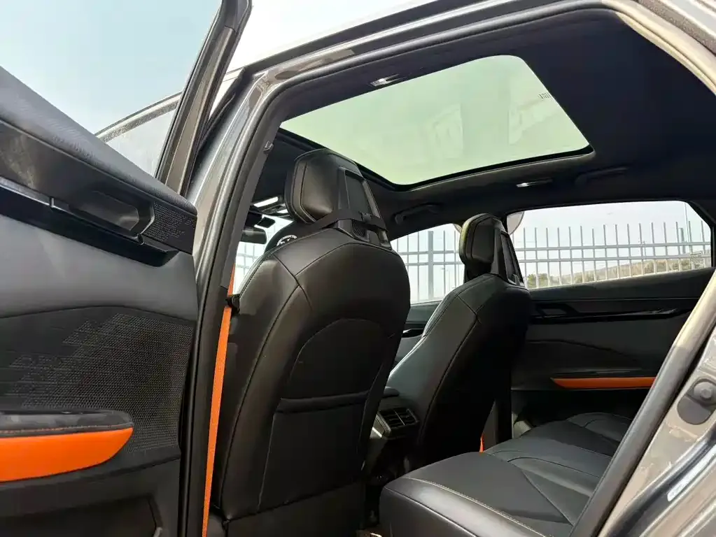 Changan UNI-V 2023 из CN, фото 7
