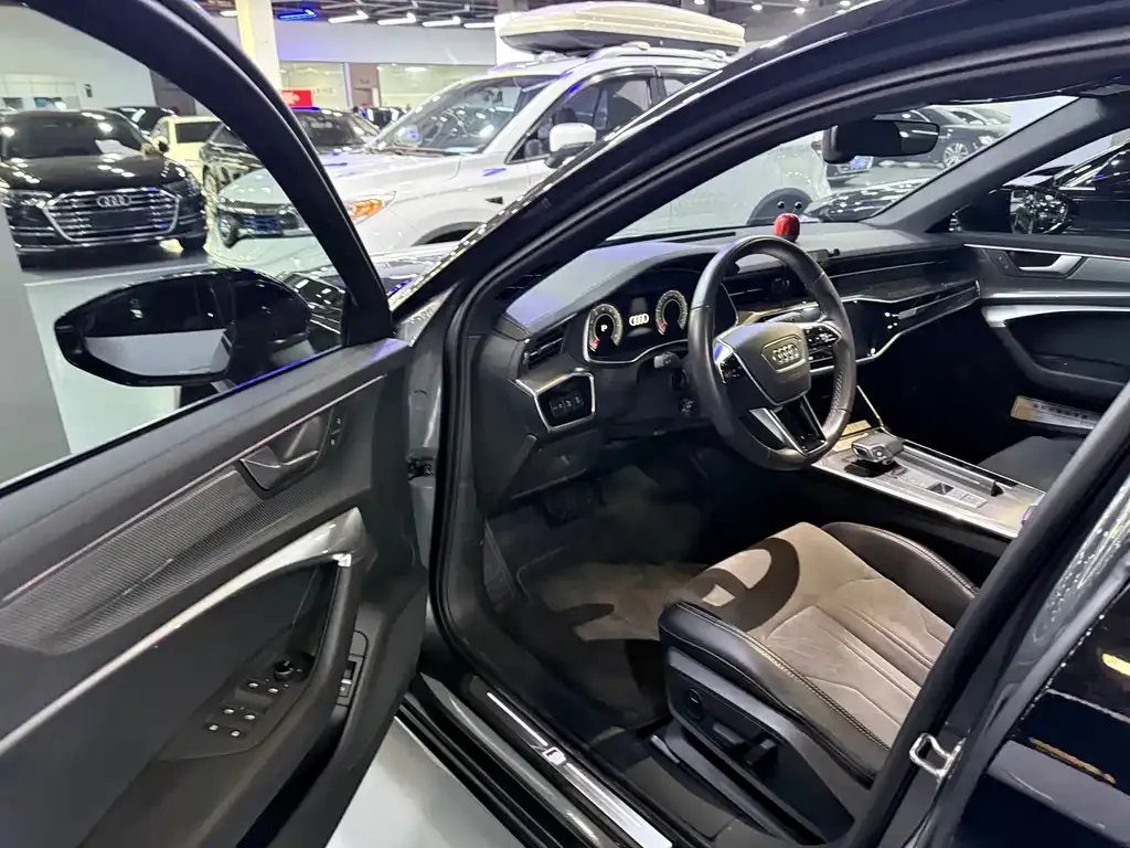 Audi A6L 2022 из CN, фото 3