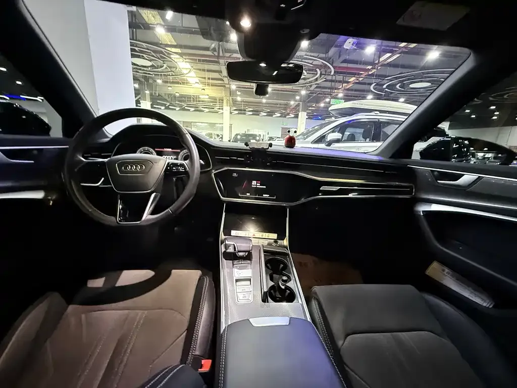 Audi A6L 2022 из CN, фото 7