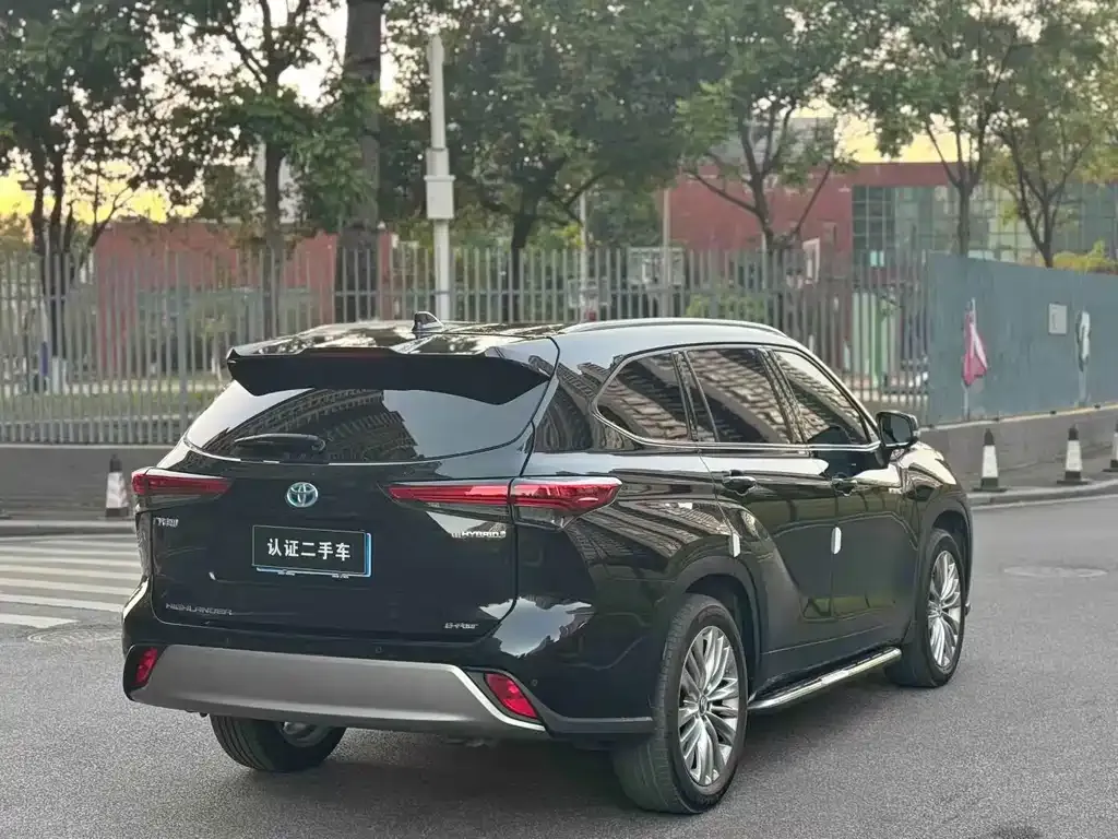 Toyota Highlander 2023 из CN, фото 9