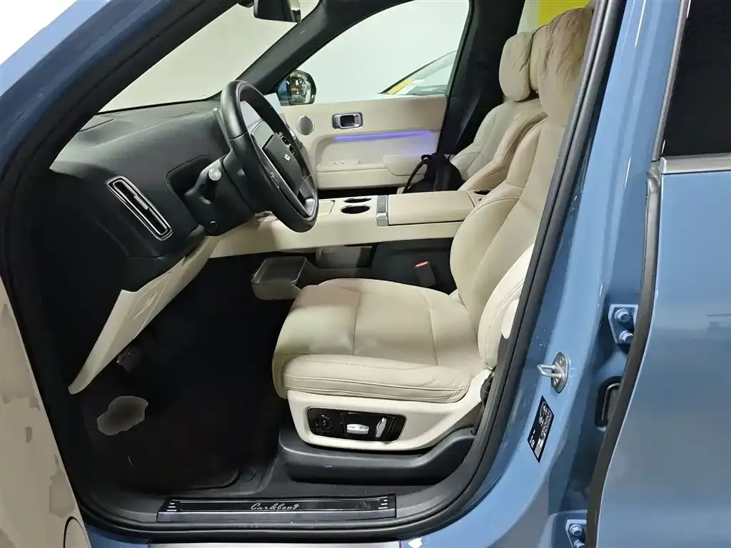 Li Auto L8 2023 из CN, фото 7