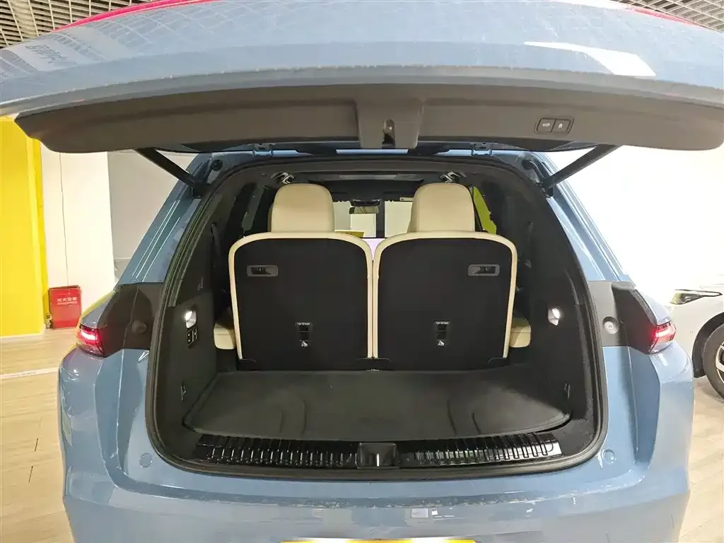 Li Auto L8 2023 из CN, фото 9