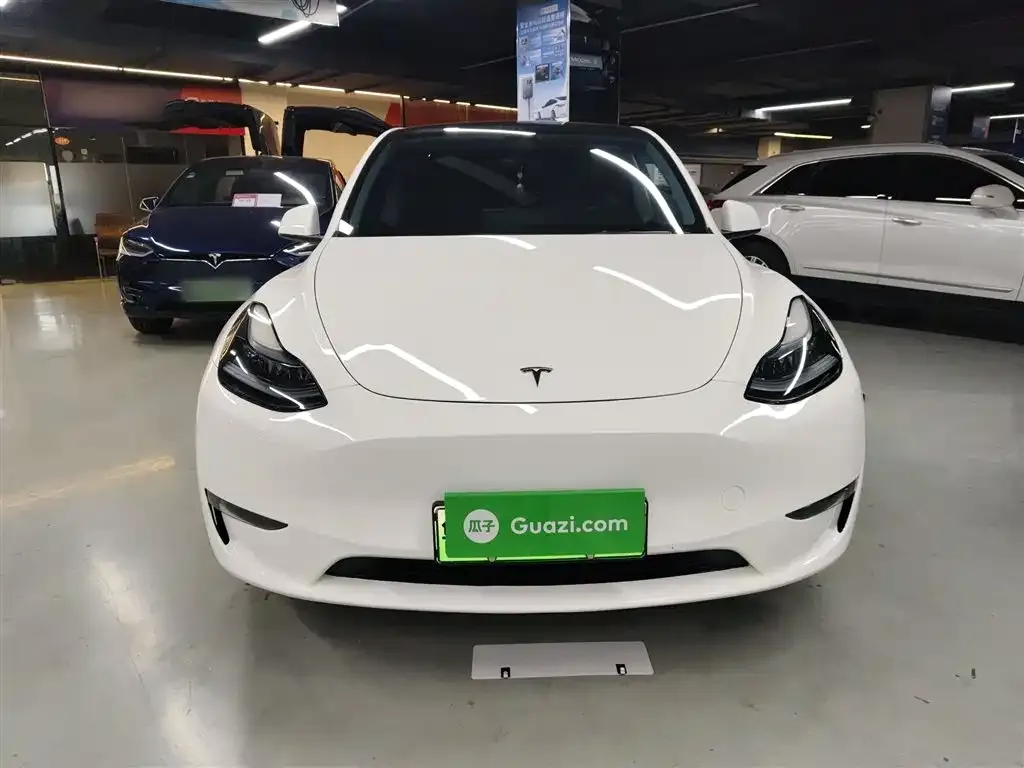 Tesla Model Y 2024 из CN, фото 3
