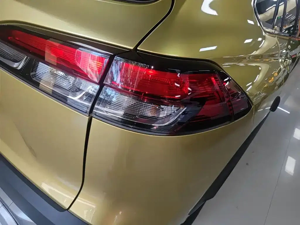 Toyota Frontlander 2022 из CN, фото 8