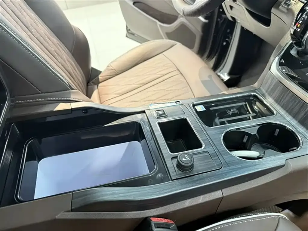Buick GL8 2022 из CN, фото 8
