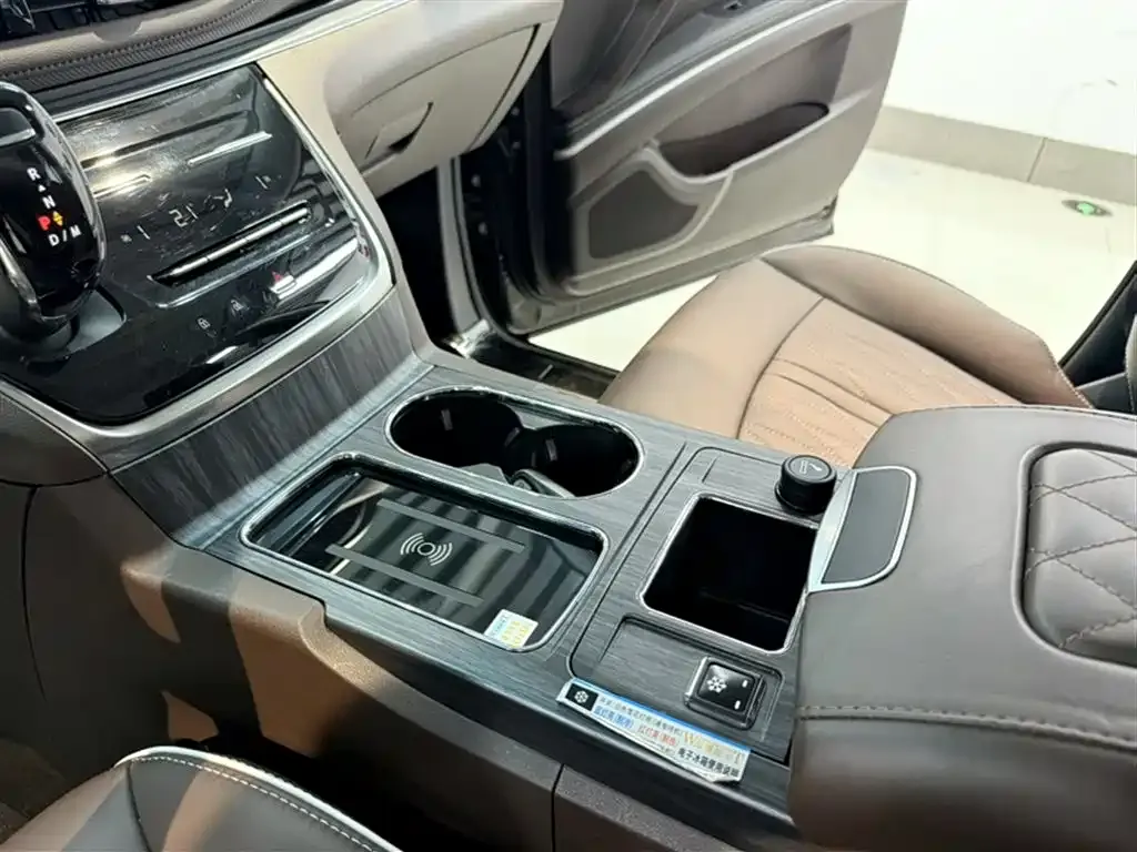 Buick GL8 2022 из CN, фото 9